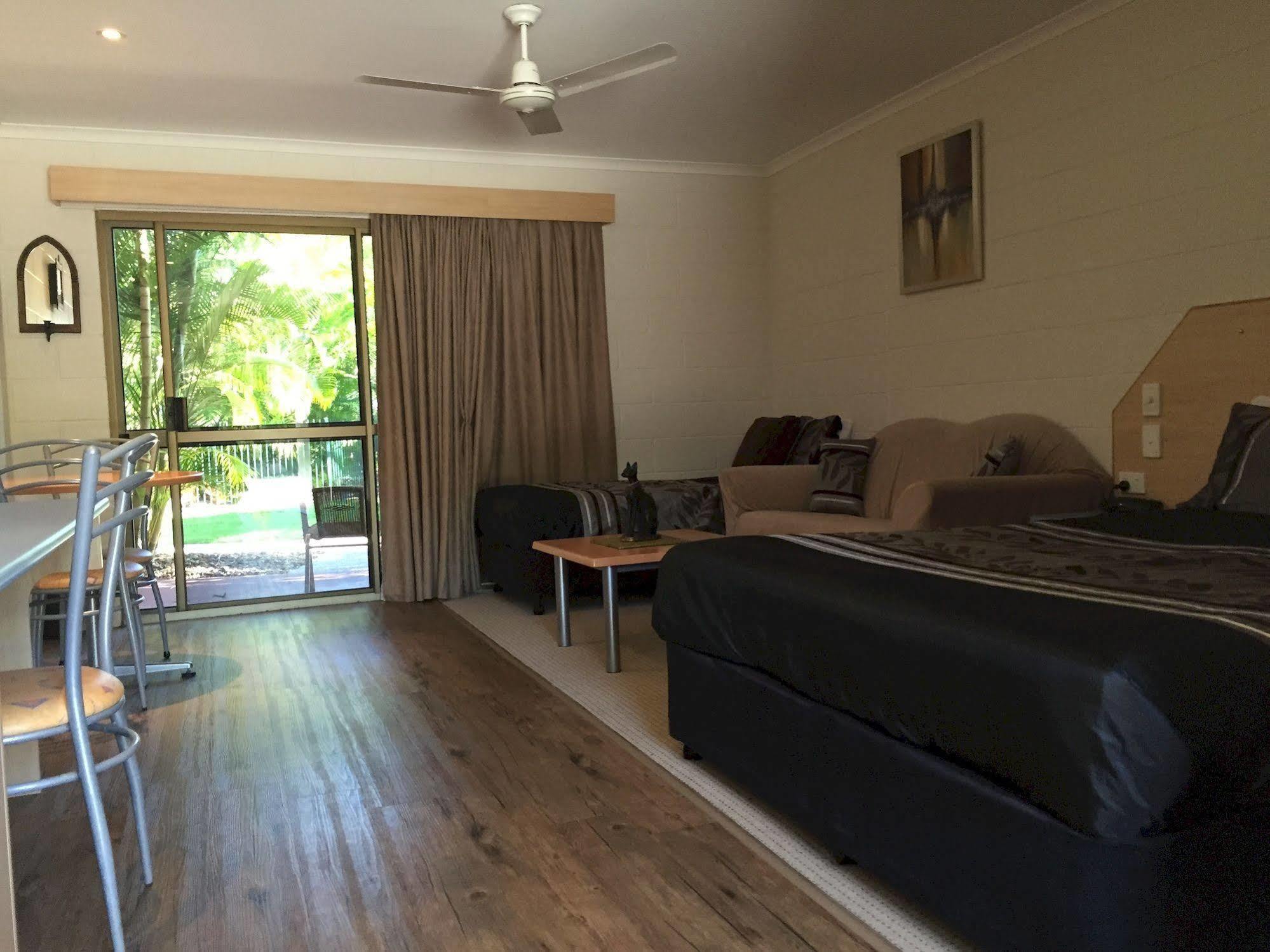 Pialba Motor Inn Hervey Bay Exterior photo